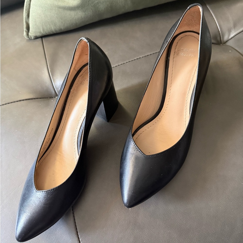 Johnston & Murphy Lyndi Heel in Black Nappa Leather